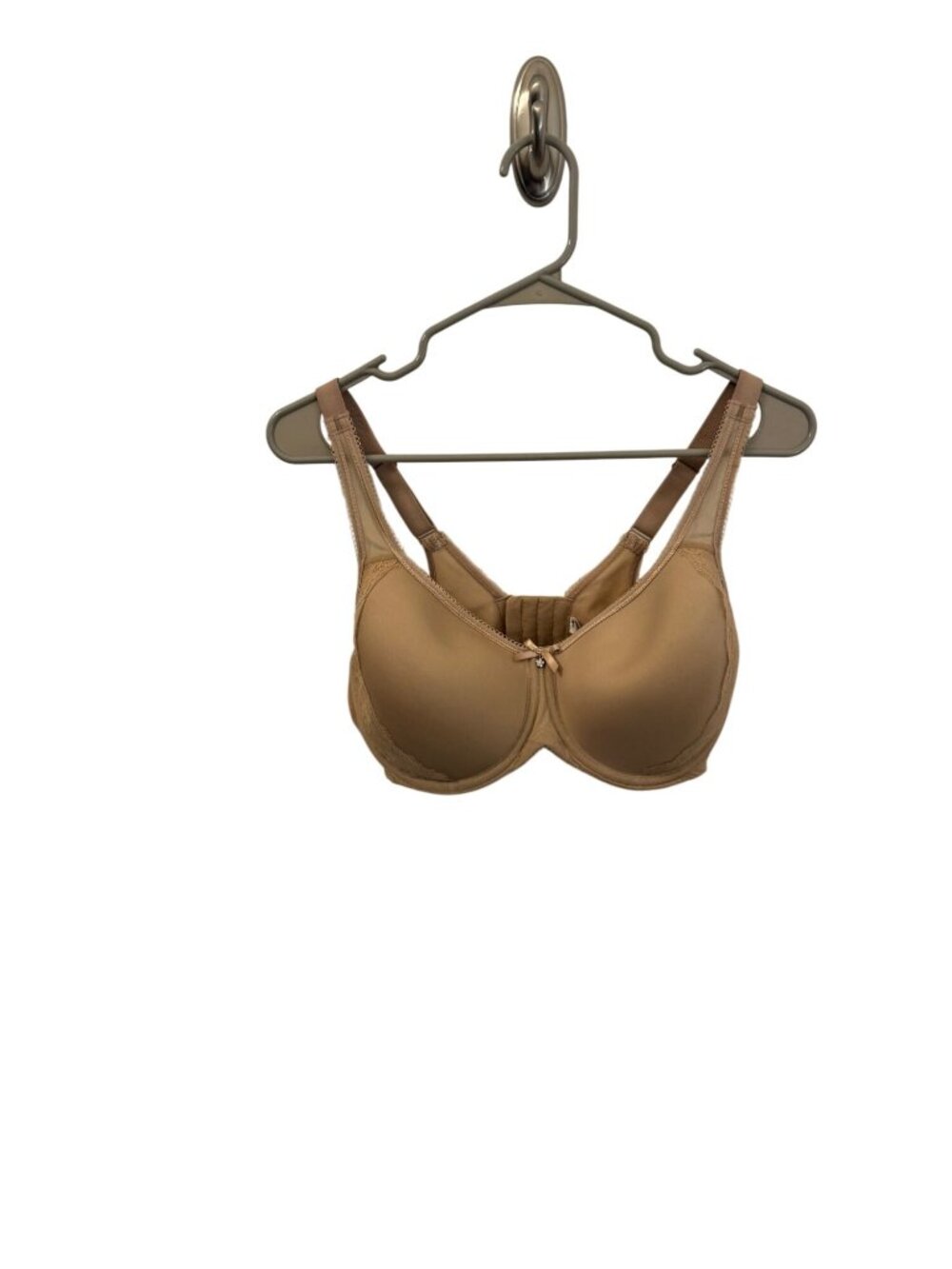 Wacoal women's beige bra size 38DD